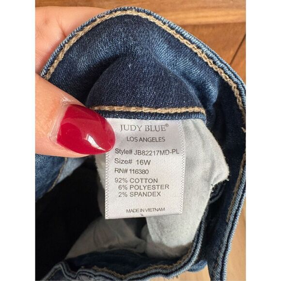 Judy Blue Relaxed Fit Straight Destroyed Jeans, Women’s Size 16 W - Picture 4 of 11